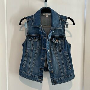 Boston Proper Sleeveless Jean Jacket Size 4 Worn Once!